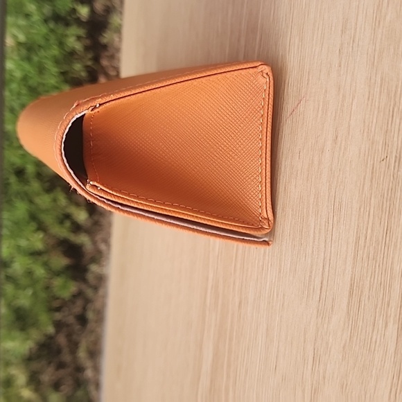 Tory Burch Orange Eyeglass Case With Poach - Picture 3 of 7